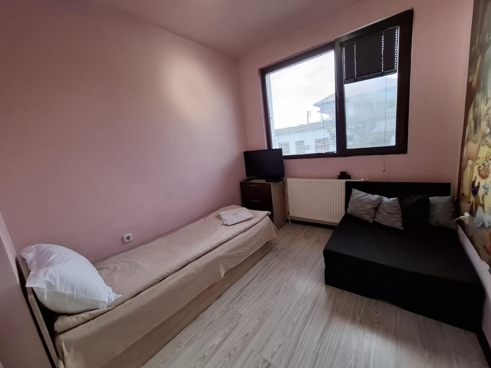 Guest Rooms Simona 2 Opanets Extérieur photo